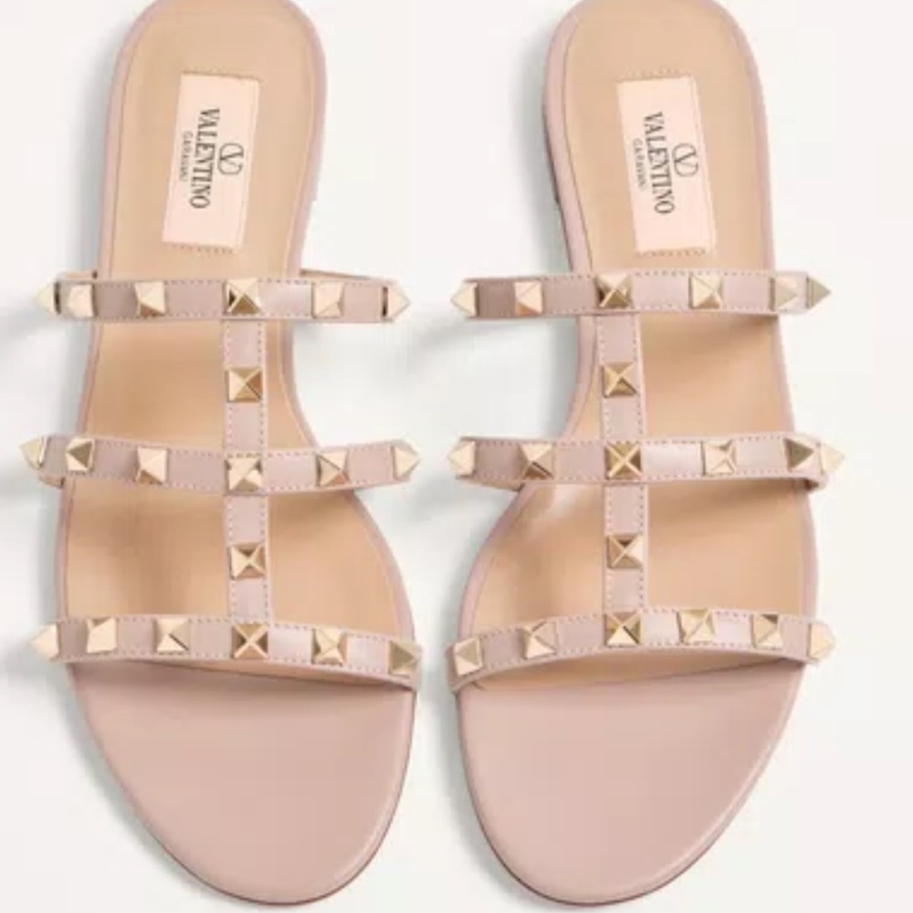 Valentino Garavani Rockstud Poudre Leather Slide Sandals